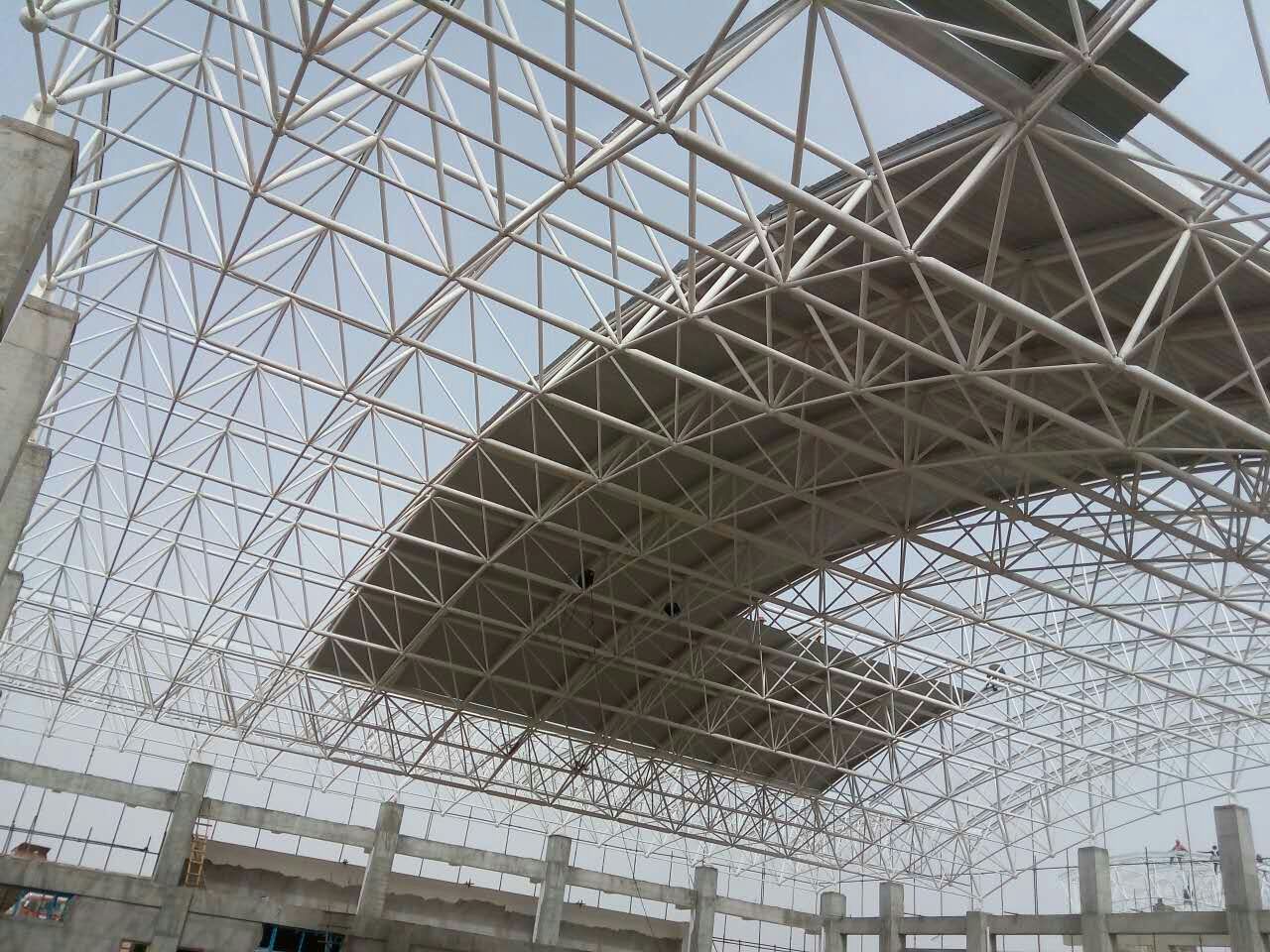 連云港青島一汽網架