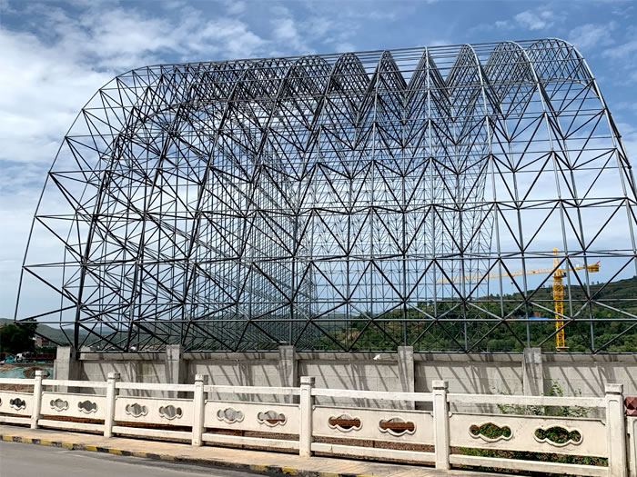 連云港山寨礦儲煤棚網架