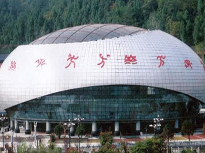 天津體育中心球形網架加工安裝
